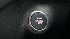 Volvo XC40 2.0 B3P Plus Black Edition 5dr Auto Petrol Estate